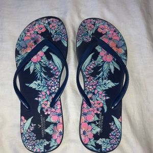 American eagle flip flops
